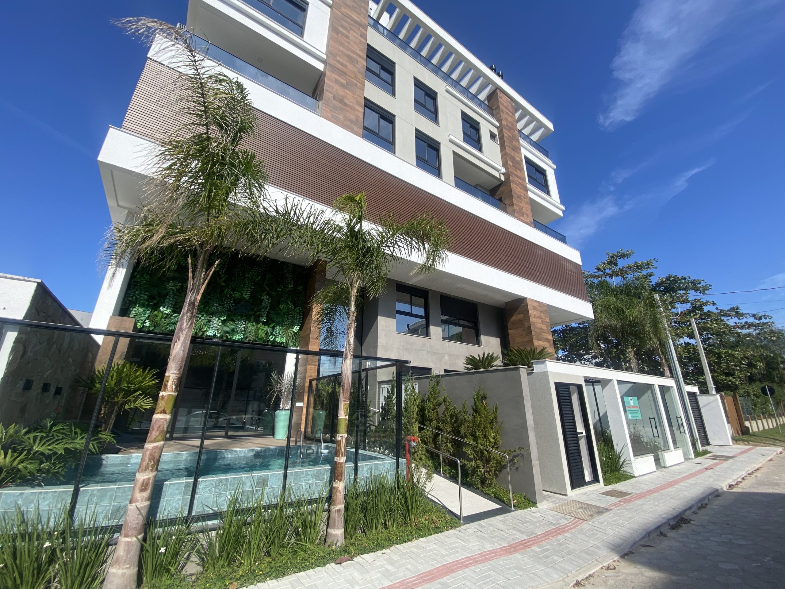 Apartamento a venda em Mariscal scaled - Rocccoimob Imobiliária em Bombinhas