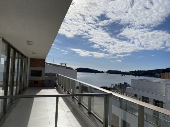 Apartamento de alto padrao em Bombinhas scaled - Rocccoimob Imobiliária em Bombinhas