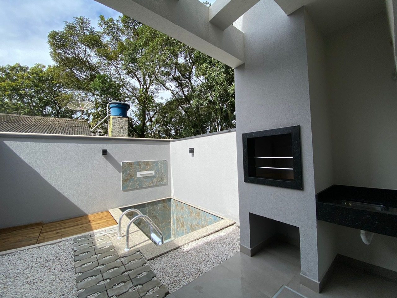 Casa a venda em Mariscal 3 - Rocccoimob Imobiliária em Bombinhas