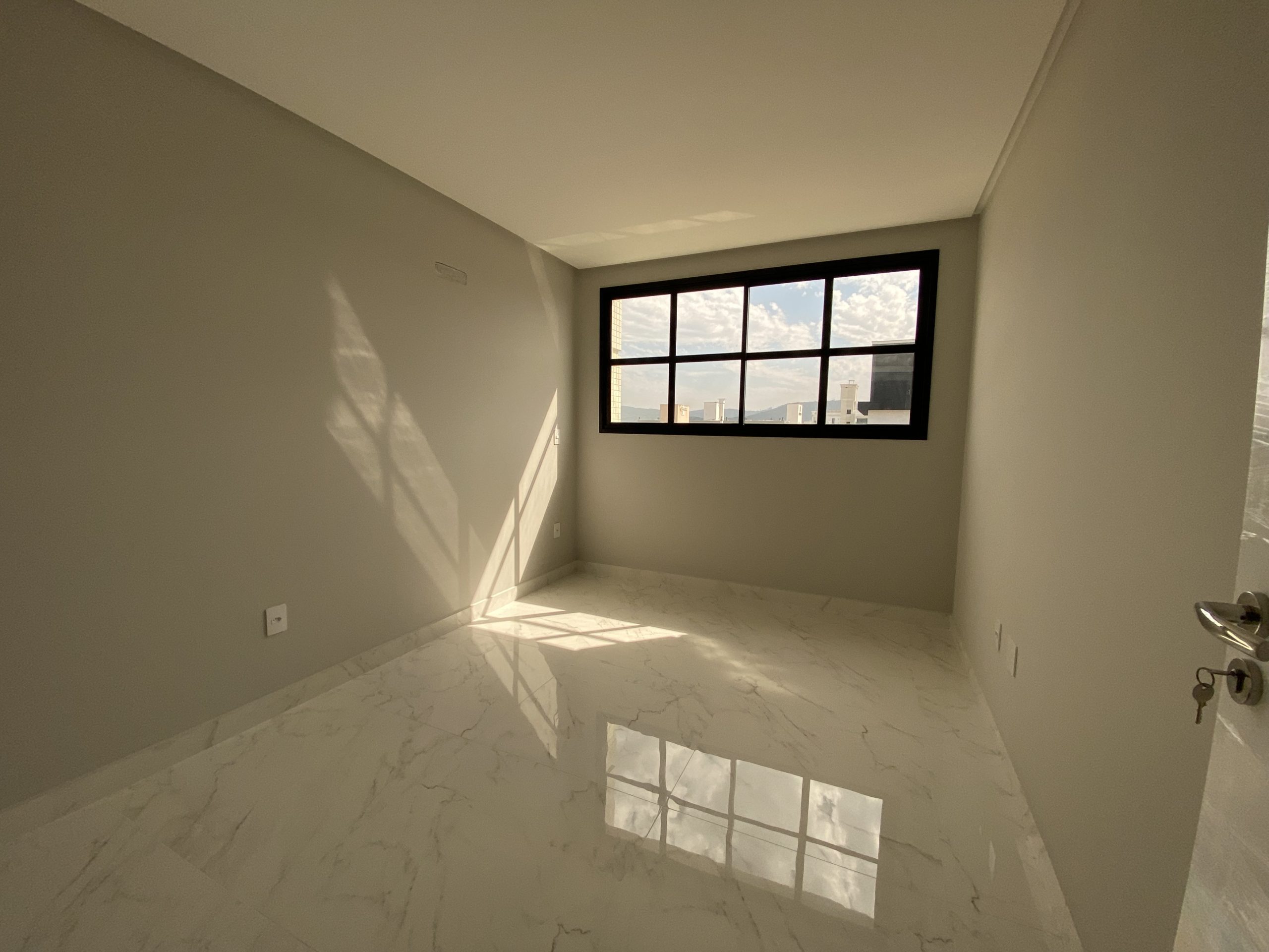 IMG 8682 scaled - Rocccoimob Imobiliária em Bombinhas