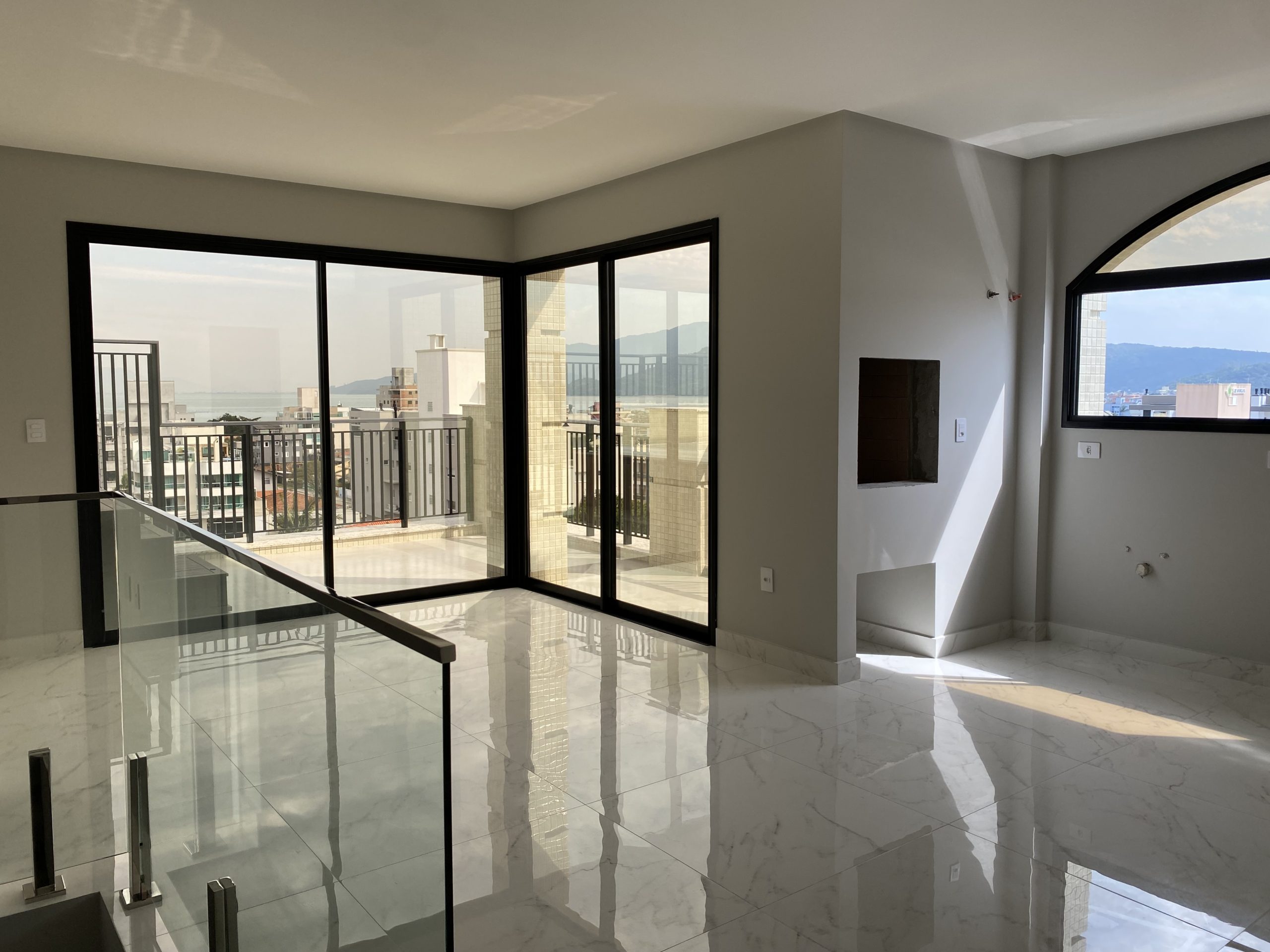 Imoveis em Bombinhas 10 scaled - Rocccoimob Imobiliária em Bombinhas