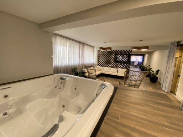 cobertura na Praia do Mariscal scaled - Rocccoimob Imobiliária em Bombinhas