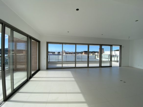 imoveis a venda em bombinhas 1 scaled - Rocccoimob Imobiliária em Bombinhas