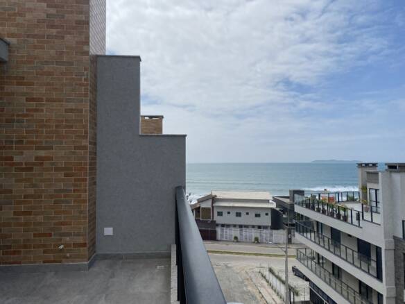 Imoveis em Bombinhas 1 scaled - Rocccoimob Imobiliária em Bombinhas