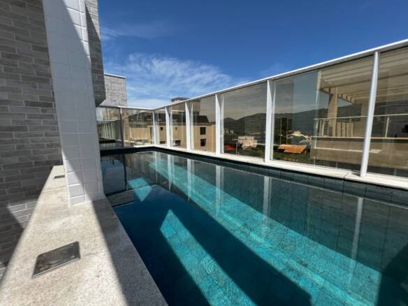 Cobertura com piscina privativa a venda em Mariscal scaled - Rocccoimob Imobiliária em Bombinhas