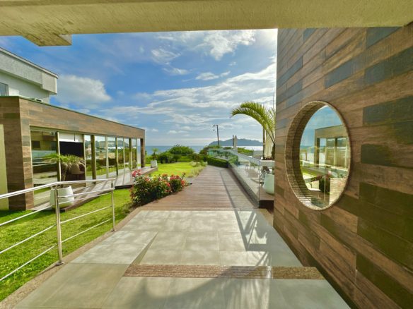 DJI 20240502 093548 620 1 scaled - Rocccoimob Imobiliária em Bombinhas