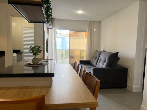 Locacao na praia do mariscal scaled - Rocccoimob Imobiliária em Bombinhas