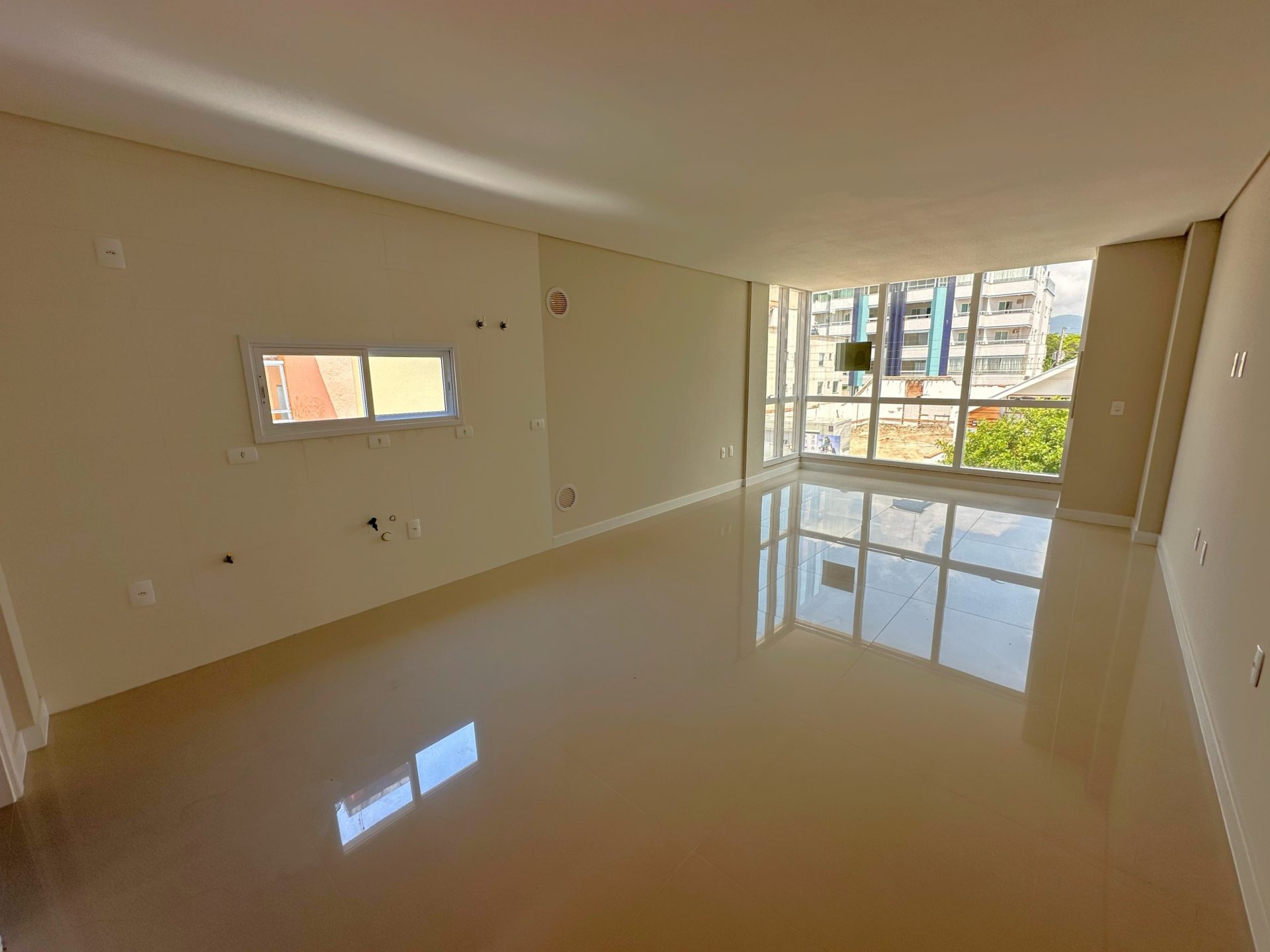 Apartment with 2 Suites 60 Meters from Mariscal Beach – Bombinhas / SC