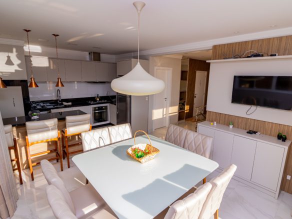 Cobertura em Mariscal - Rocccoimob Imobiliária em Bombinhas