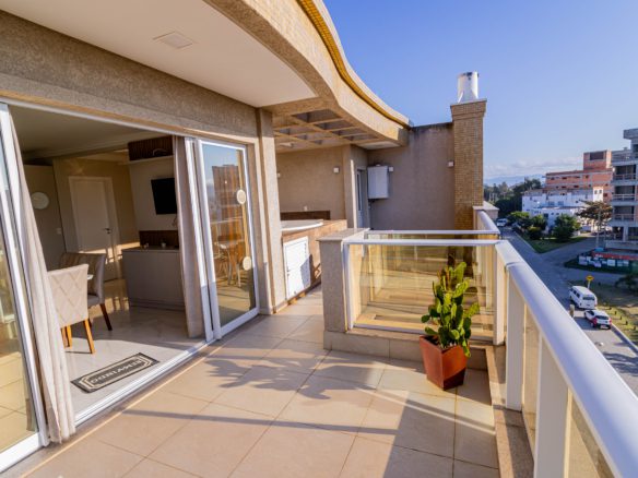 Sacada (2) - Rocccoimob Imobiliária em Bombinhas