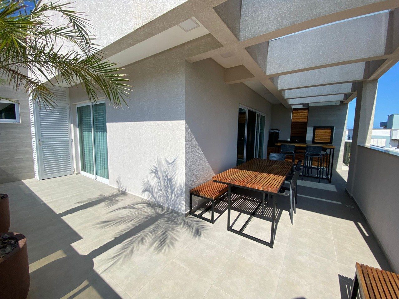 Cobertura na praia do mariscal - Rocccoimob Imobiliária em Bombinhas