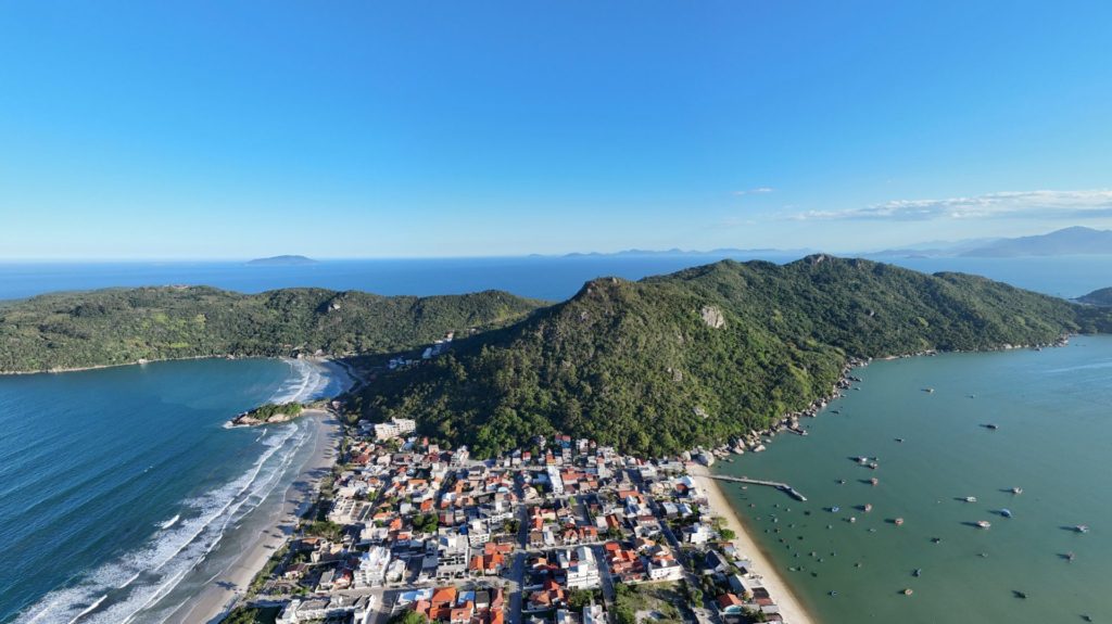 Canto Grande scaled e1741723328437 - Roccoimob Imobiliária em Bombinhas Canto Grande scaled e1741723328437 - Rocccoimob Imobiliária em Bombinhas