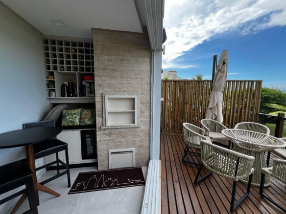 Casa frente mar em Mariscal - Rocccoimob Imobiliária em Bombinhas