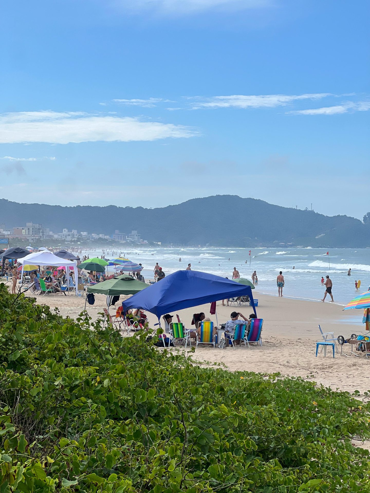 Comprar apartamento em Mariscal - Rocccoimob Imobiliária em Bombinhas