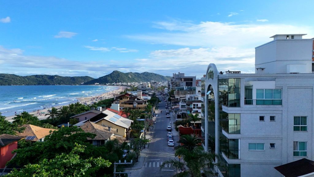 Mariscal Bombinhas SC 1024x576 - Roccoimob Real Estate in Bombinhas Mariscal Bombinhas SC 1024x576 - Rocccoimob Real Estate in Bombinhas