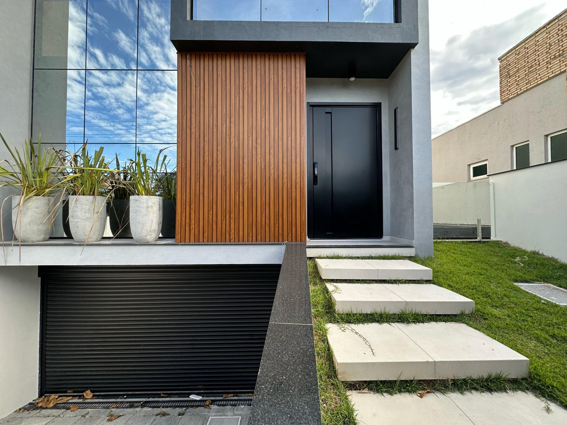 WhatsApp Image 2025 03 29 at 11.16.00 (5) - Rocccoimob Imobiliária em Bombinhas