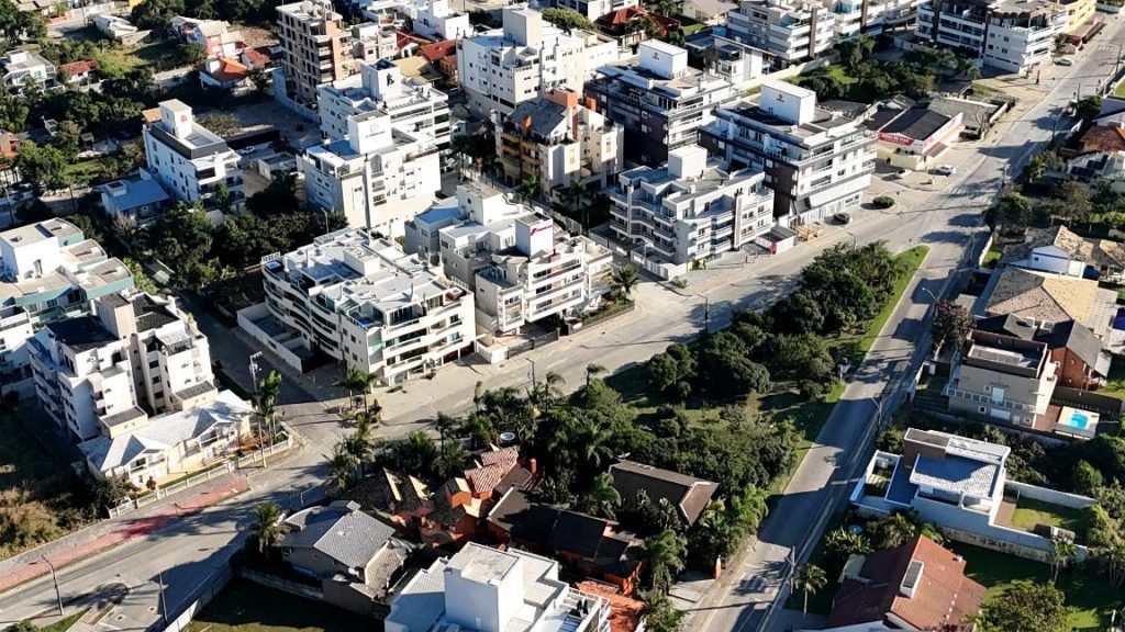 Bienes Raíces en Bombinhas, SC - Rocccoimob Bienes Raíces en Bombinhas