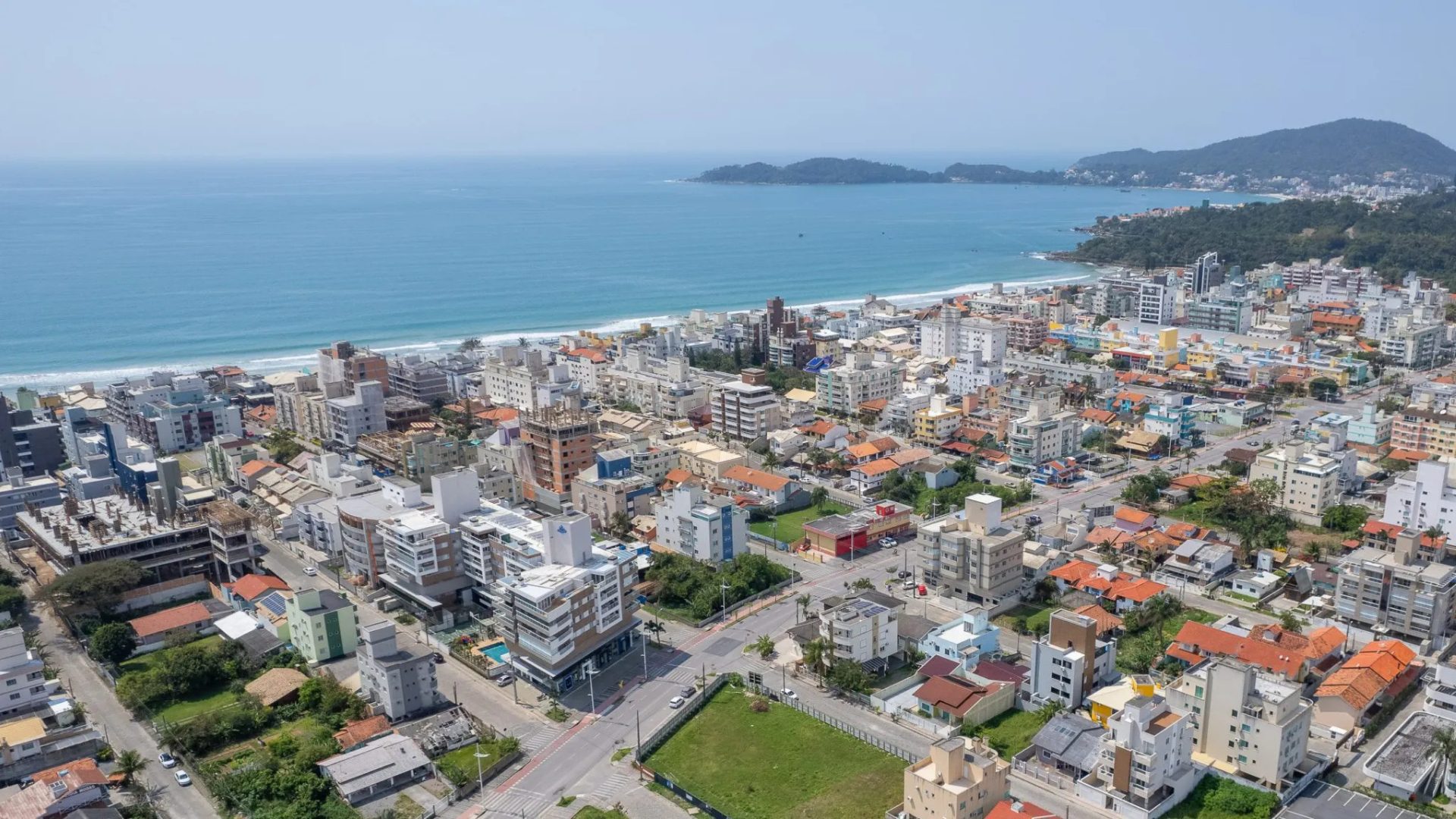 Apartamento pronto no Terrazzo Club Residence em Bombinhas - Roccoimob Imobiliária em Bombinhas Apartamento pronto no Terrazzo Club Residence em Bombinhas - Rocccoimob Imobiliária em Bombinhas