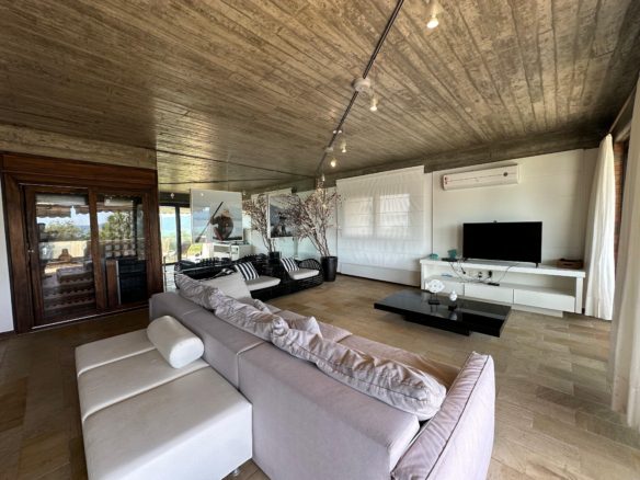 WhatsApp Image 2025 06 17 at 18.13.39 scaled - Rocccoimob Imobiliária em Bombinhas