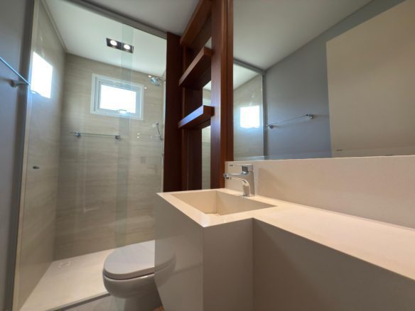 1000235776 - Rocccoimob Imobiliária em Bombinhas