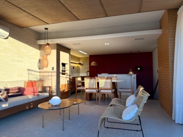 1000235782 - Rocccoimob Imobiliária em Bombinhas