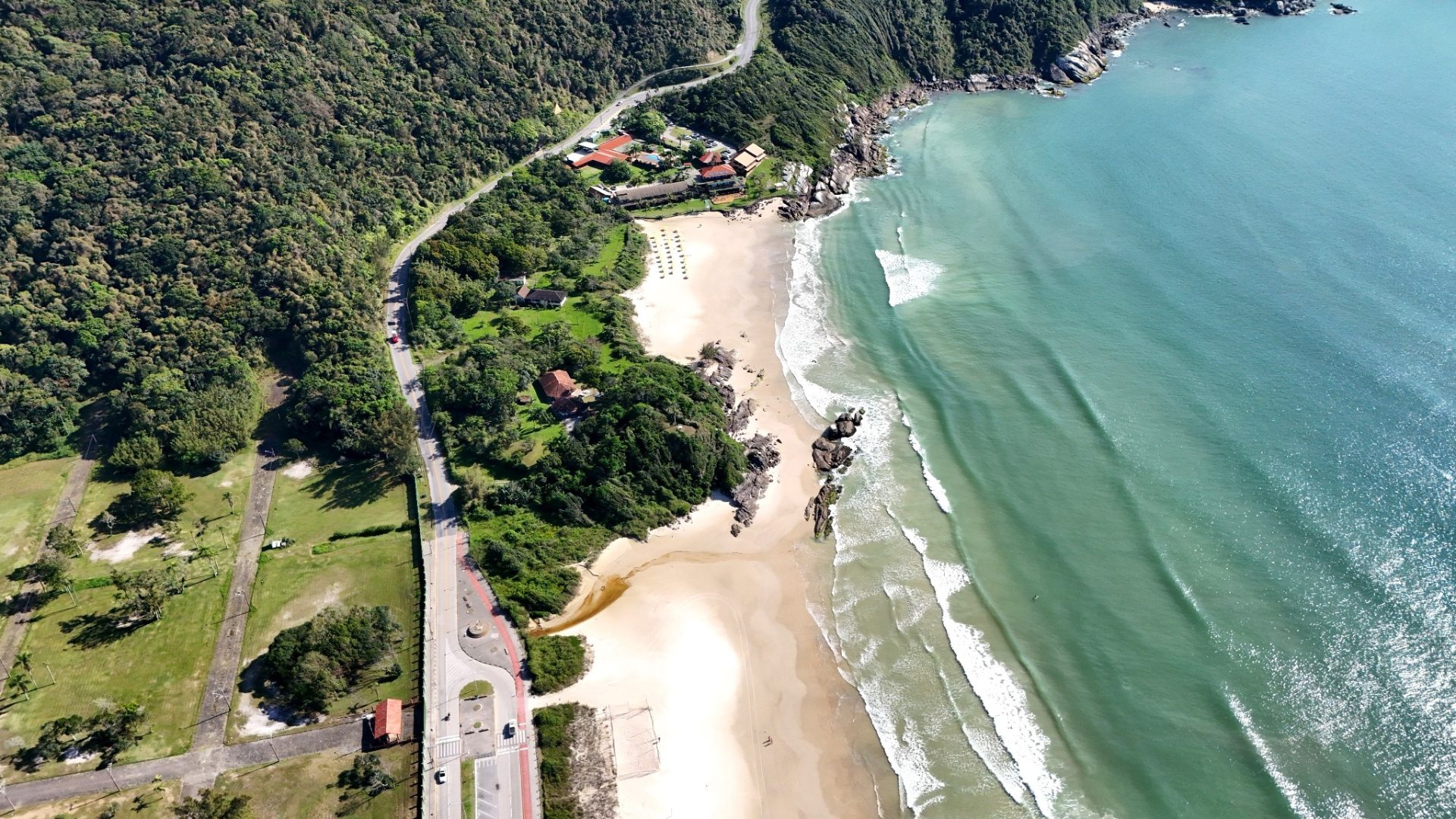Como e o mar da Praia do Mariscal em Bombinhas - Rocccoimob Imobiliária em Bombinhas