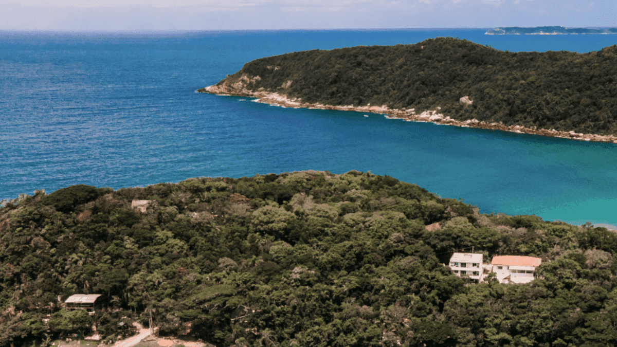 Praia da Sepultura - Rocccoimob Real estate in Bombinhas