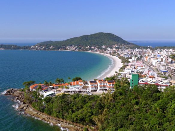 5 sinais de que 2026 e o ano certo para morar em Bombinhas - Rocccoimob Imobiliária em Bombinhas