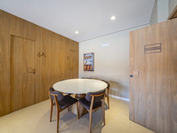 Apartamento a venda em Mariscal, Bombinhas - Rocccoimob Imobiliária em Bombinhas