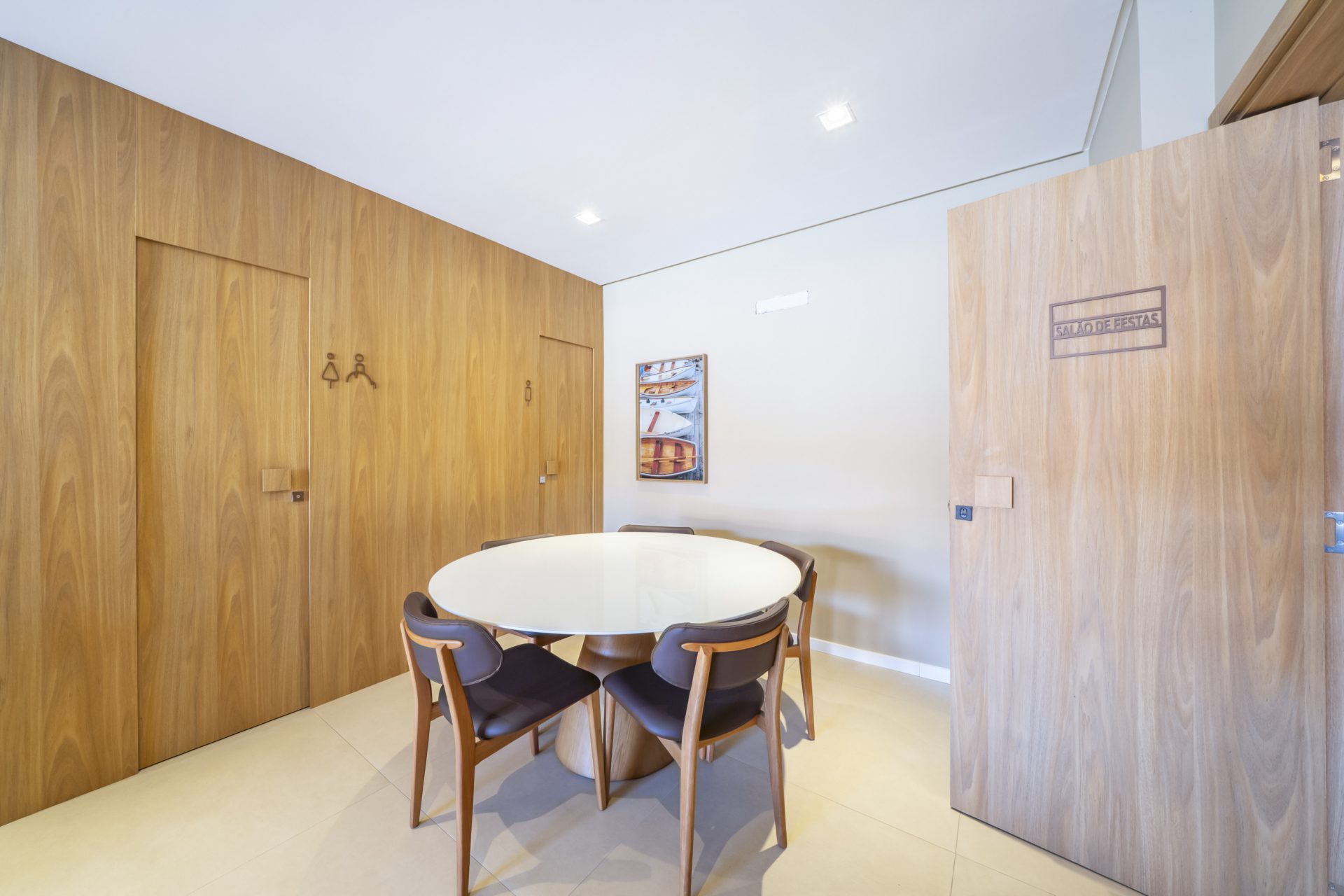 Apartamento a venda em Mariscal, Bombinhas 100 - Rocccoimob Imobiliária em Bombinhas