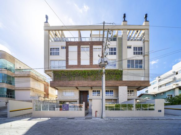 Apartamento a venda em Mariscal, Bombinhas 98 - Rocccoimob Imobiliária em Bombinhas