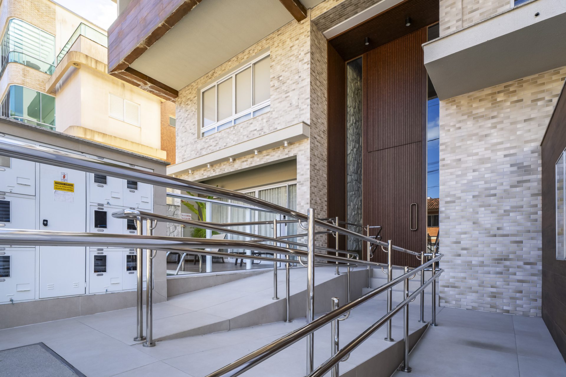 Apartamento a venda em Mariscal, Bombinhas 99 - Rocccoimob Imobiliária em Bombinhas