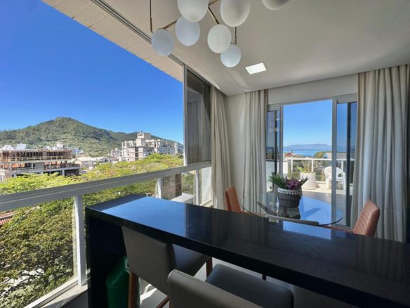 COBERTURA COM VISTA PARA O MAR NA PRAIA DE CANTO GRANDE (10) - Rocccoimob Imobiliária em Bombinhas