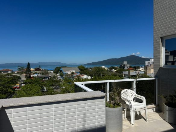 COBERTURA COM VISTA PARA O MAR NA PRAIA DE CANTO GRANDE (12) - Rocccoimob Imobiliária em Bombinhas