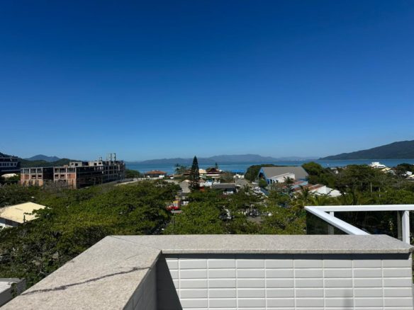 COBERTURA COM VISTA PARA O MAR NA PRAIA DE CANTO GRANDE (14) - Rocccoimob Imobiliária em Bombinhas
