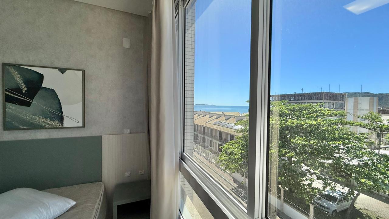COBERTURA COM VISTA PARA O MAR NA PRAIA DE CANTO GRANDE (27) - Rocccoimob Imobiliária em Bombinhas