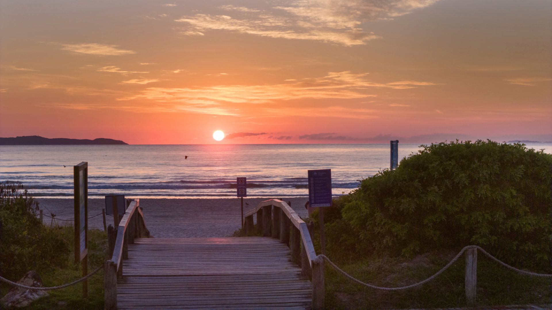 Mariscal Beach in Bombinhas, SC - Rocccoimob Real Estate in Bombinhas