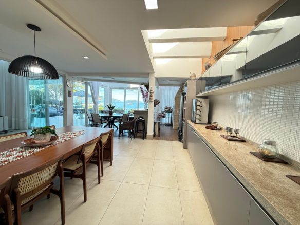 FRENTE MAR ZIMBROS (14) - Rocccoimob Imobiliária em Bombinhas