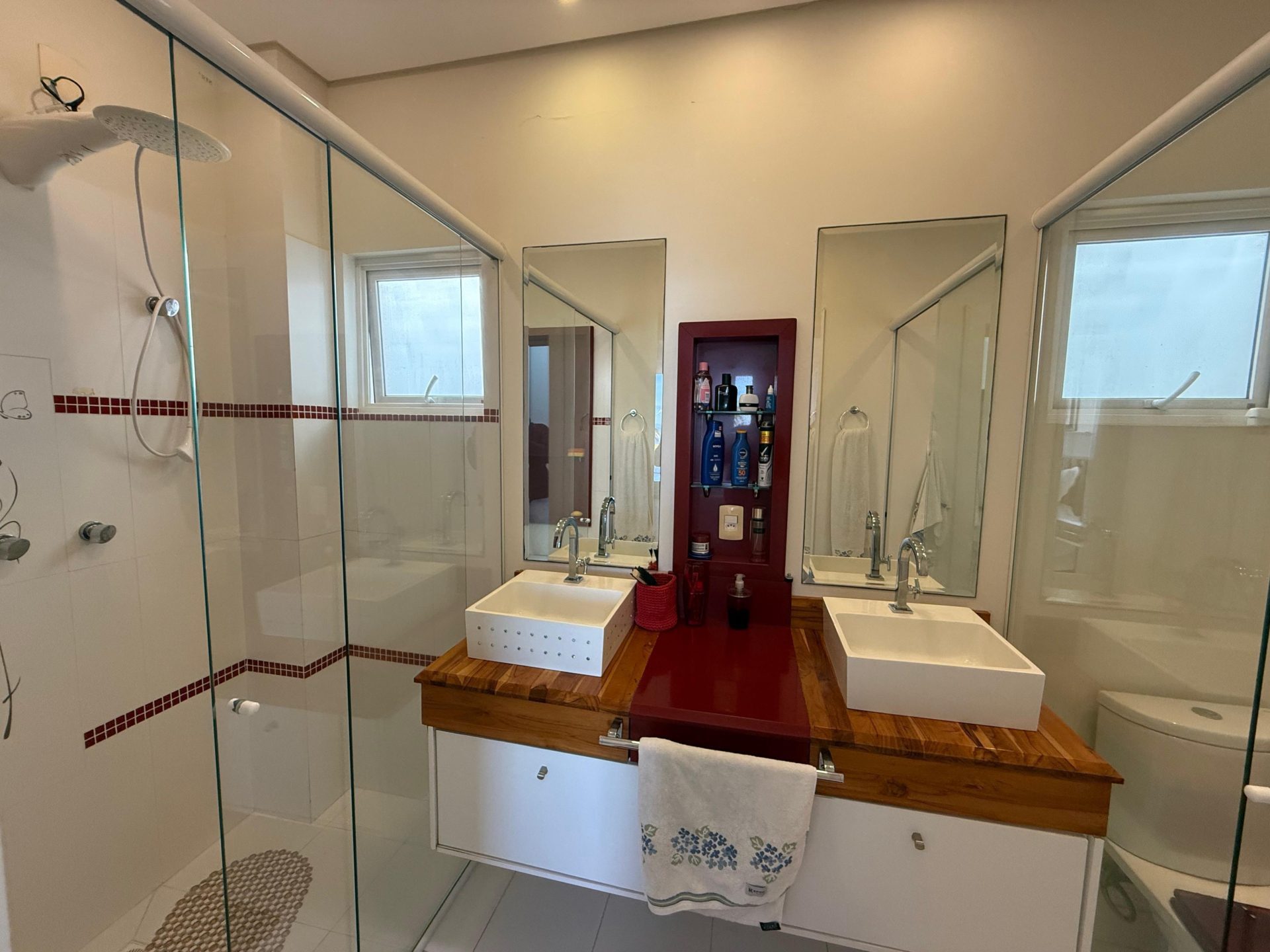 FRENTE MAR ZIMBROS (31) - Rocccoimob Imobiliária em Bombinhas