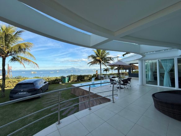 FRENTE MAR ZIMBROS (5) - Rocccoimob Imobiliária em Bombinhas