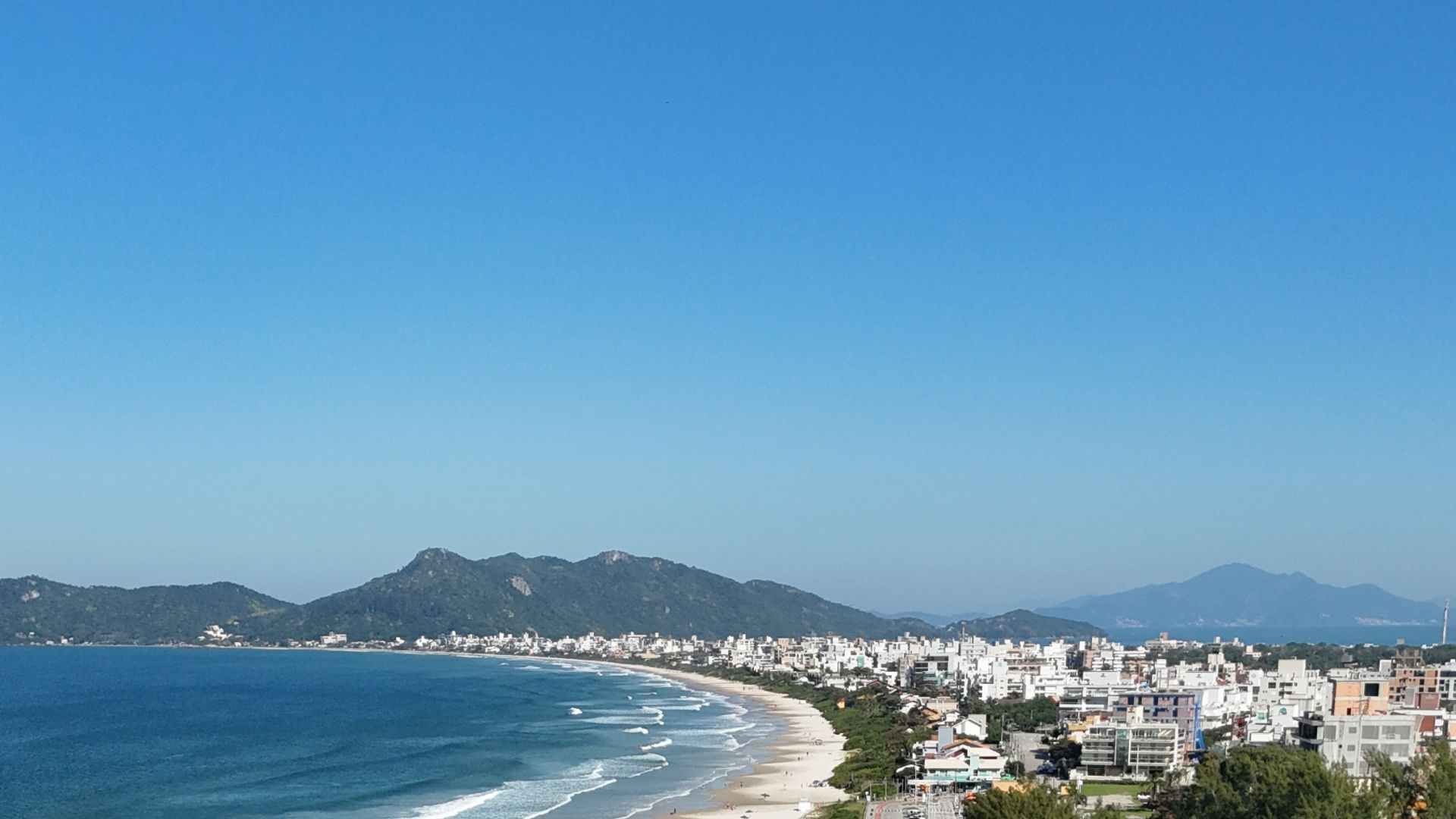 Perspectivas para os aluguéis e por que Bombinhas se destaca como destino de alta rentabilidade - Rocccoimob Imobiliária em Bombinhas