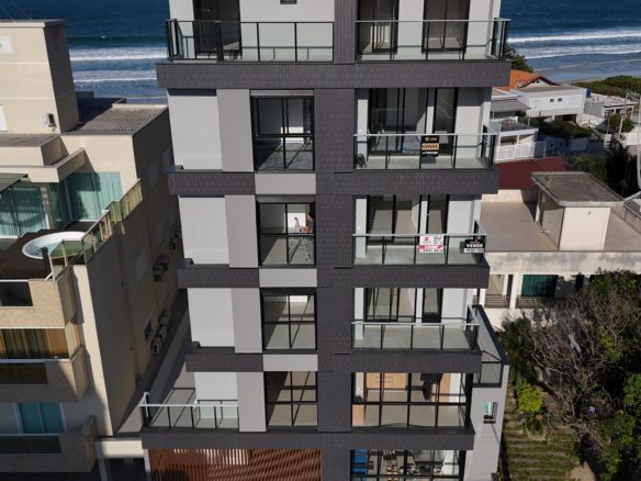 Apartamento pronto a venda na Praia de mariscalDJI 20260521143020 0168 D 2 scaled - Rocccoimob Imobiliária em Bombinhas