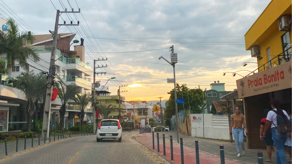 por do sol em bombinhas - Roccoimob Imobiliária em Bombinhas por do sol em bombinhas - Rocccoimob Imobiliária em Bombinhas