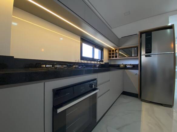 Imobiliaria em Mariscal scaled - Rocccoimob Imobiliária em Bombinhas