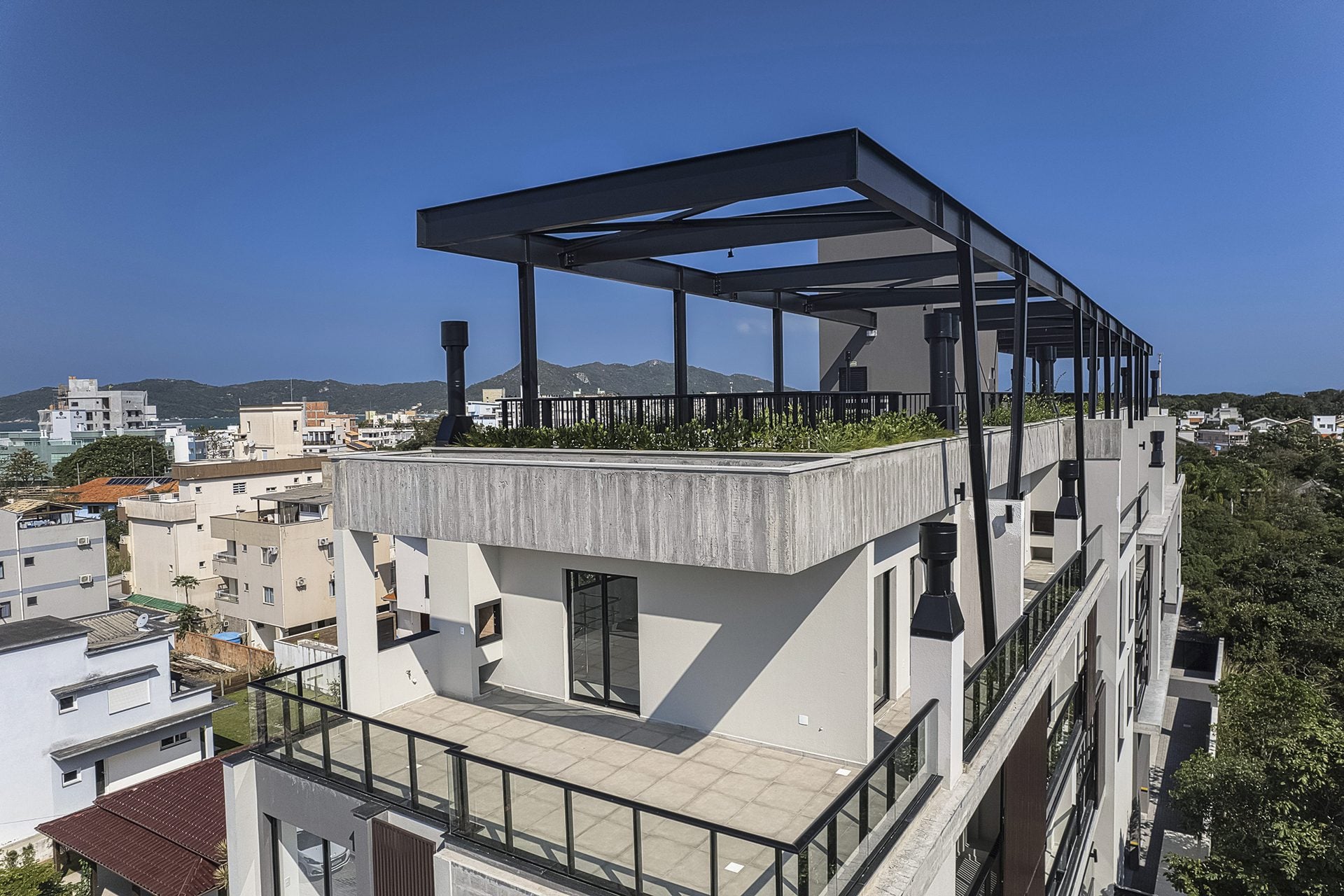 Apartamento em Mariscal - Rocccoimob Imobiliária em Bombinhas