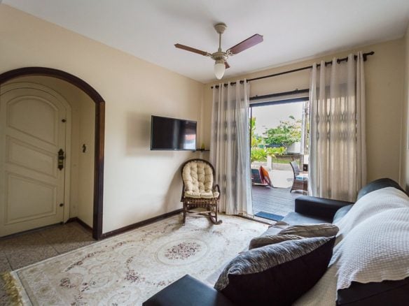 casa de praia em Bombinhas - Rocccoimob Imobiliária em Bombinhas
