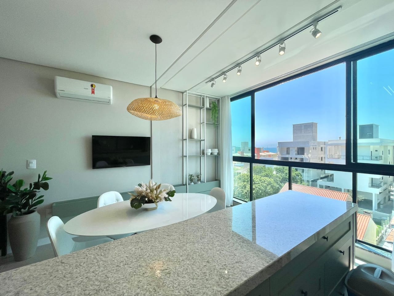 apartamento em canto grande - Rocccoimob Imobiliária em Bombinhas