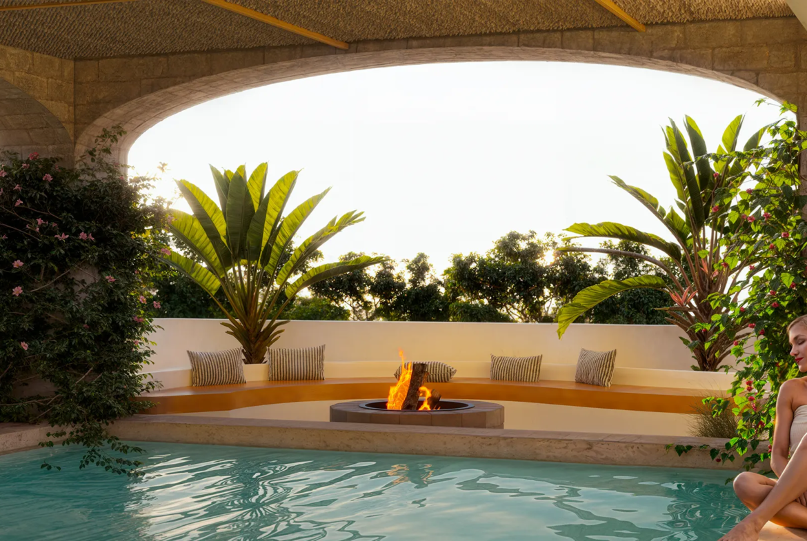 Lounge piscina - Rocccoimob Imobiliária em Bombinhas