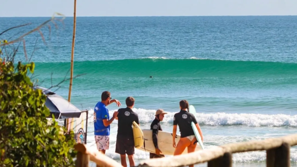 Onda no Canto Grande - Roccoimob Imobiliária em Bombinhas Onda no Canto Grande - Rocccoimob Imobiliária em Bombinhas