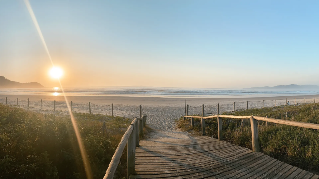 Mariscal Beach - Roccoimob Real estate in Bombinhas Mariscal Beach - Rocccoimob Real estate in Bombinhas